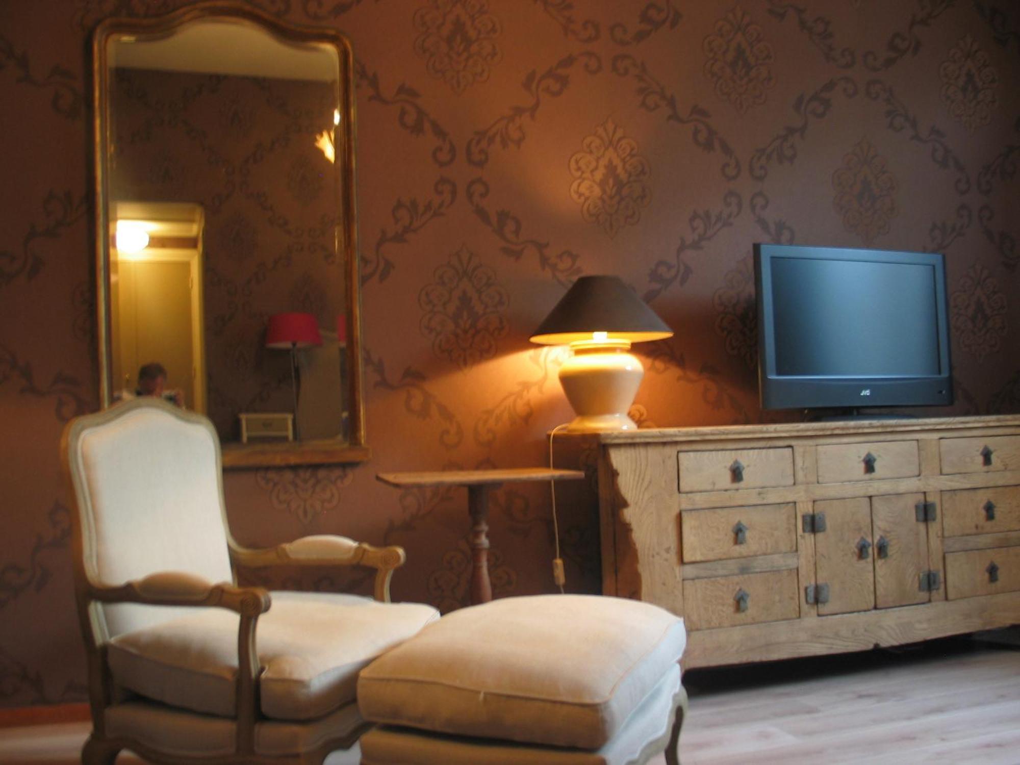 Deluxe Double Room,688361451:JPEG