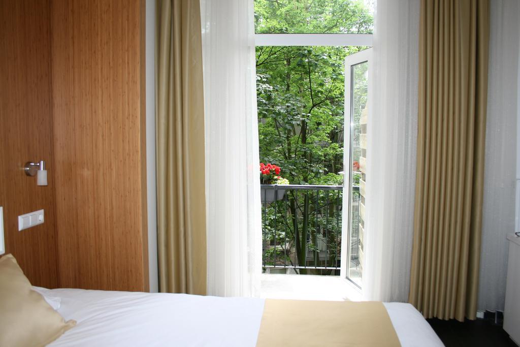 Standard Double Room,679689855:JPEG