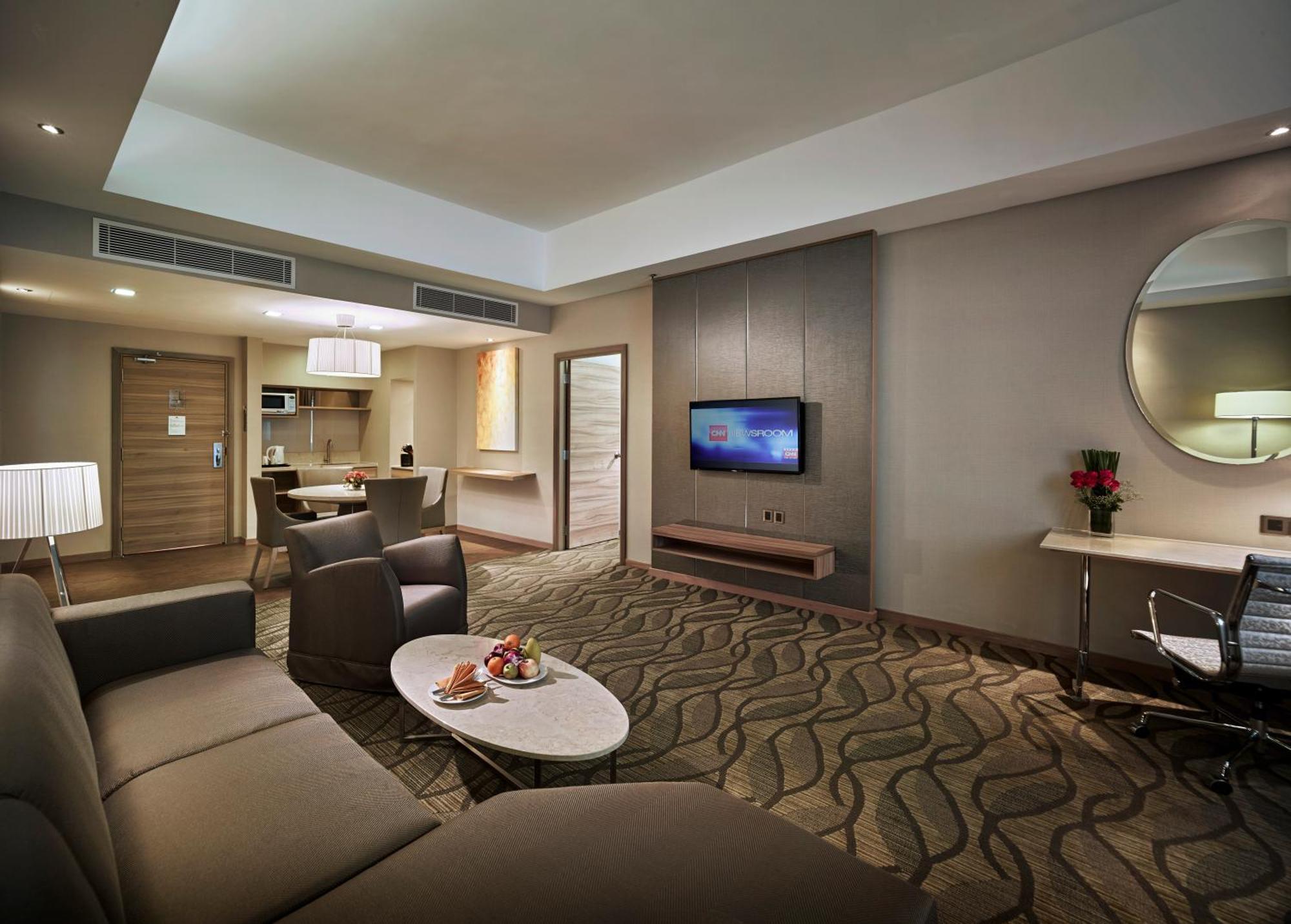 Executive Suite,1352068948:JPEG