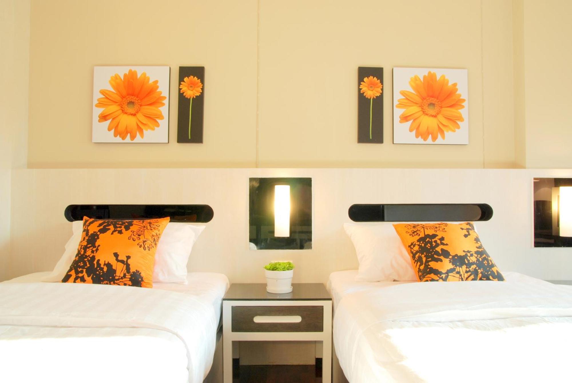 Deluxe Double or Twin Room,697644048:JPEG