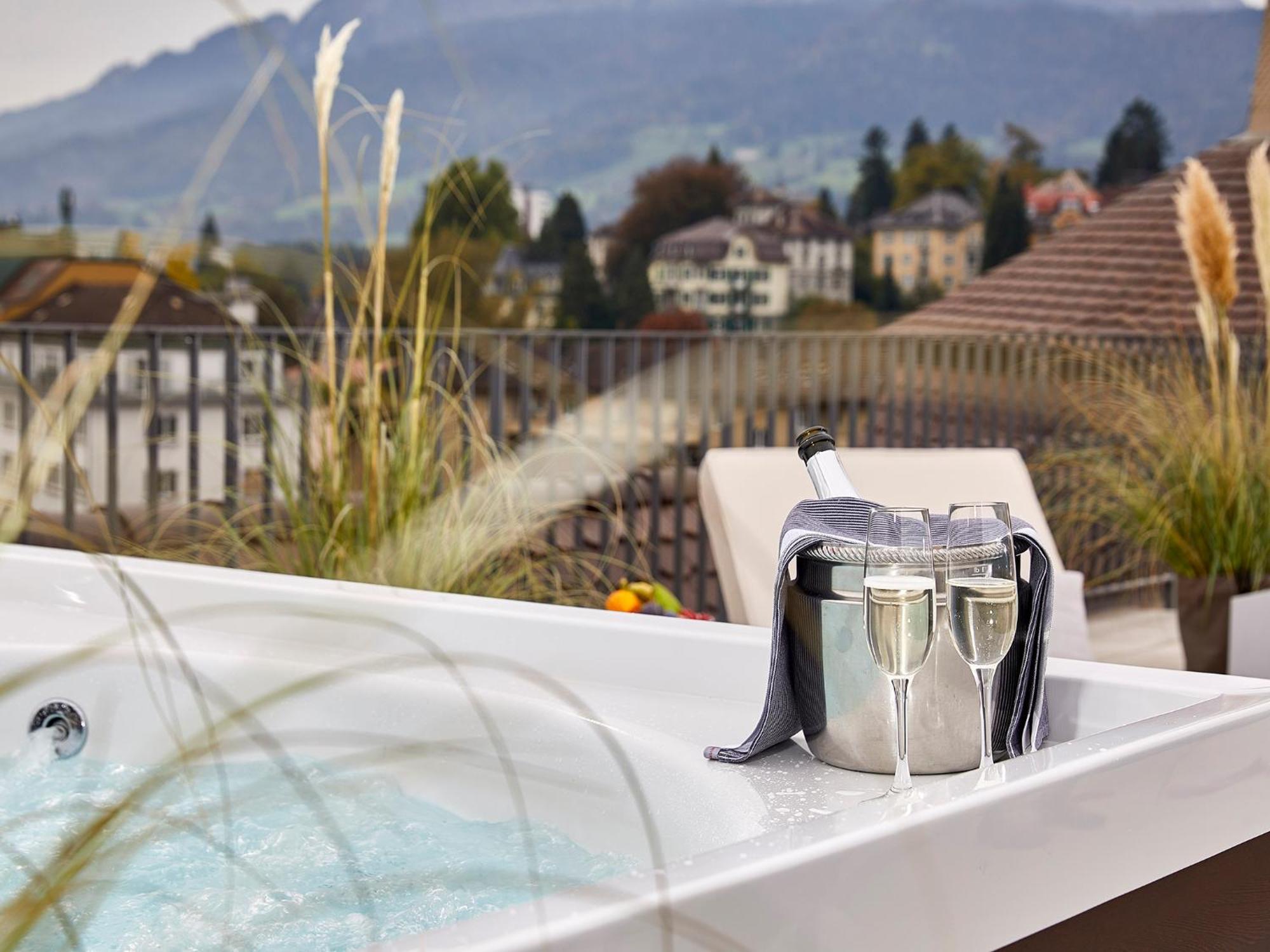 Tower Suite jacuzzi roof terrace,711212245:JPEG
