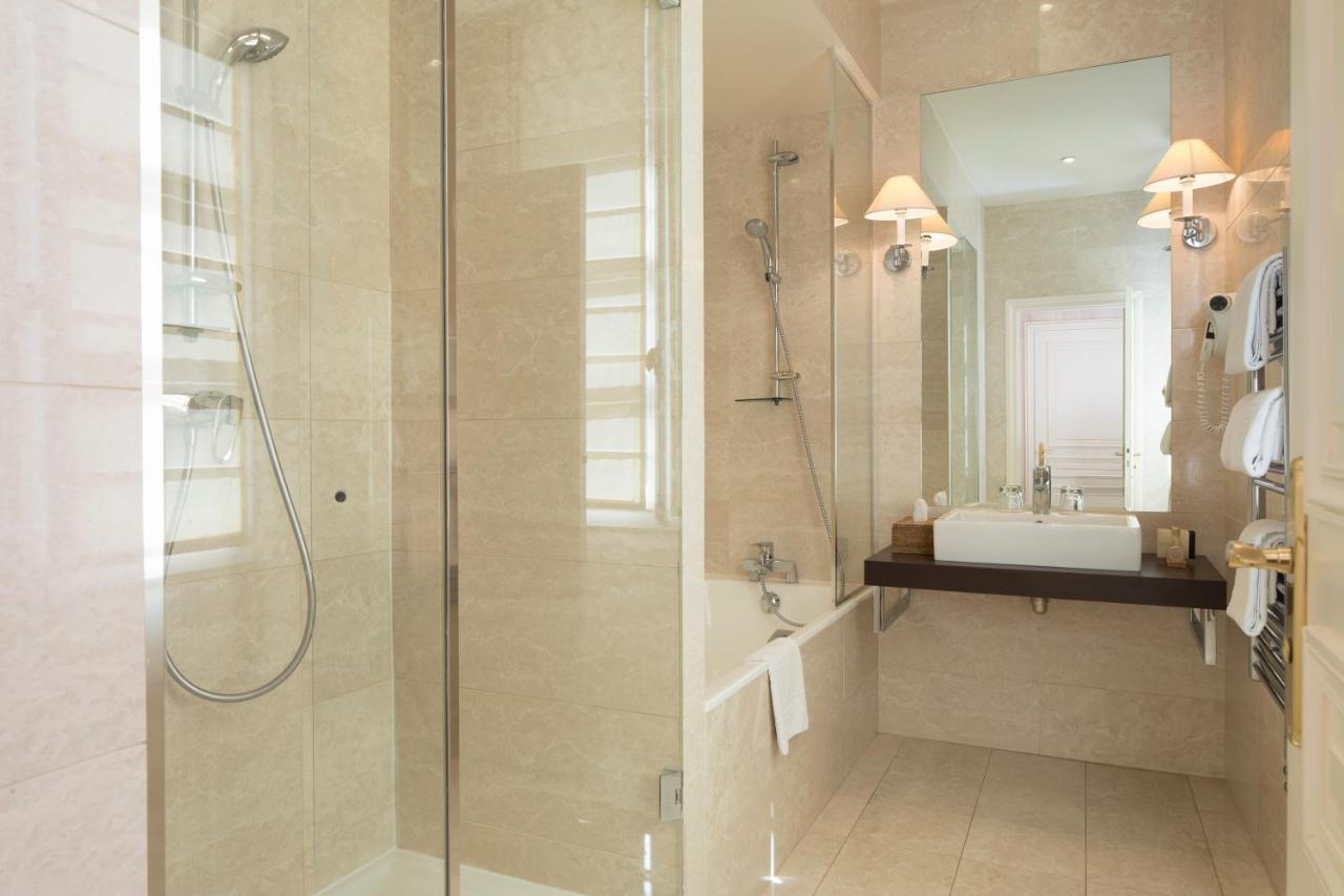 Prestige Double Room - Courtryard Side
