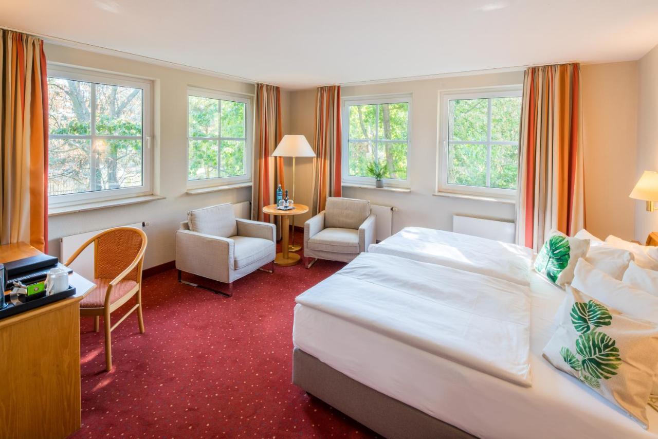 Deluxe Double Room,727452832:JPEG