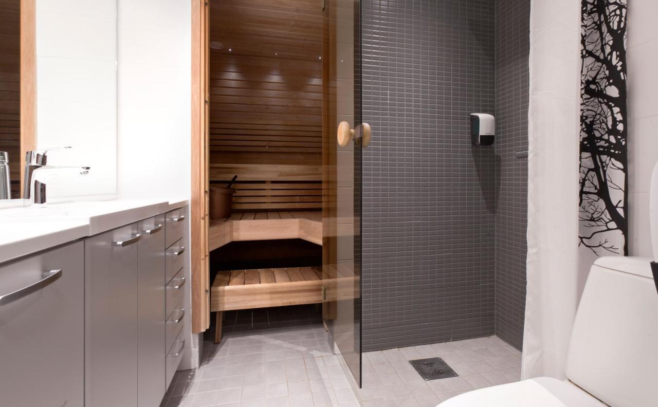 Suite with Sauna,736557541:JPEG