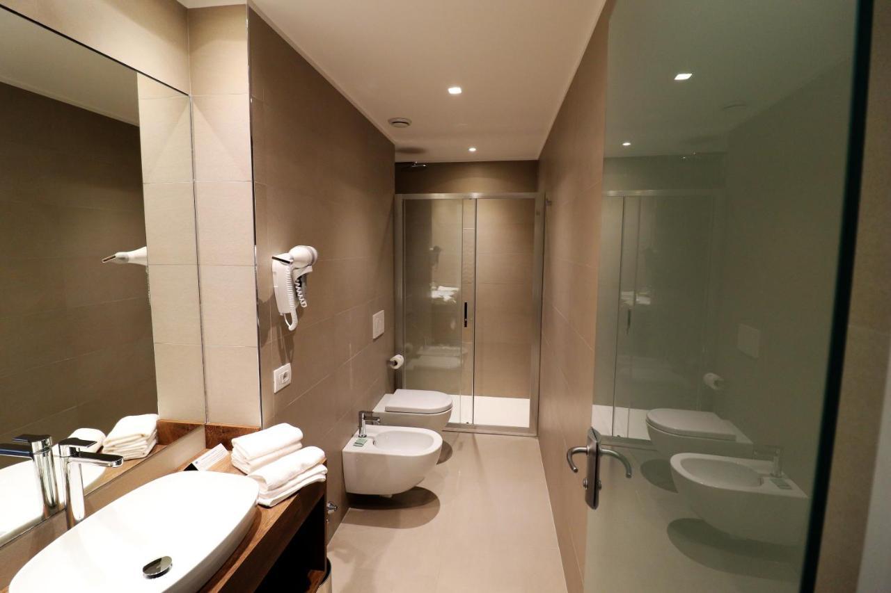 Superior Triple Room,974907082:JPEG