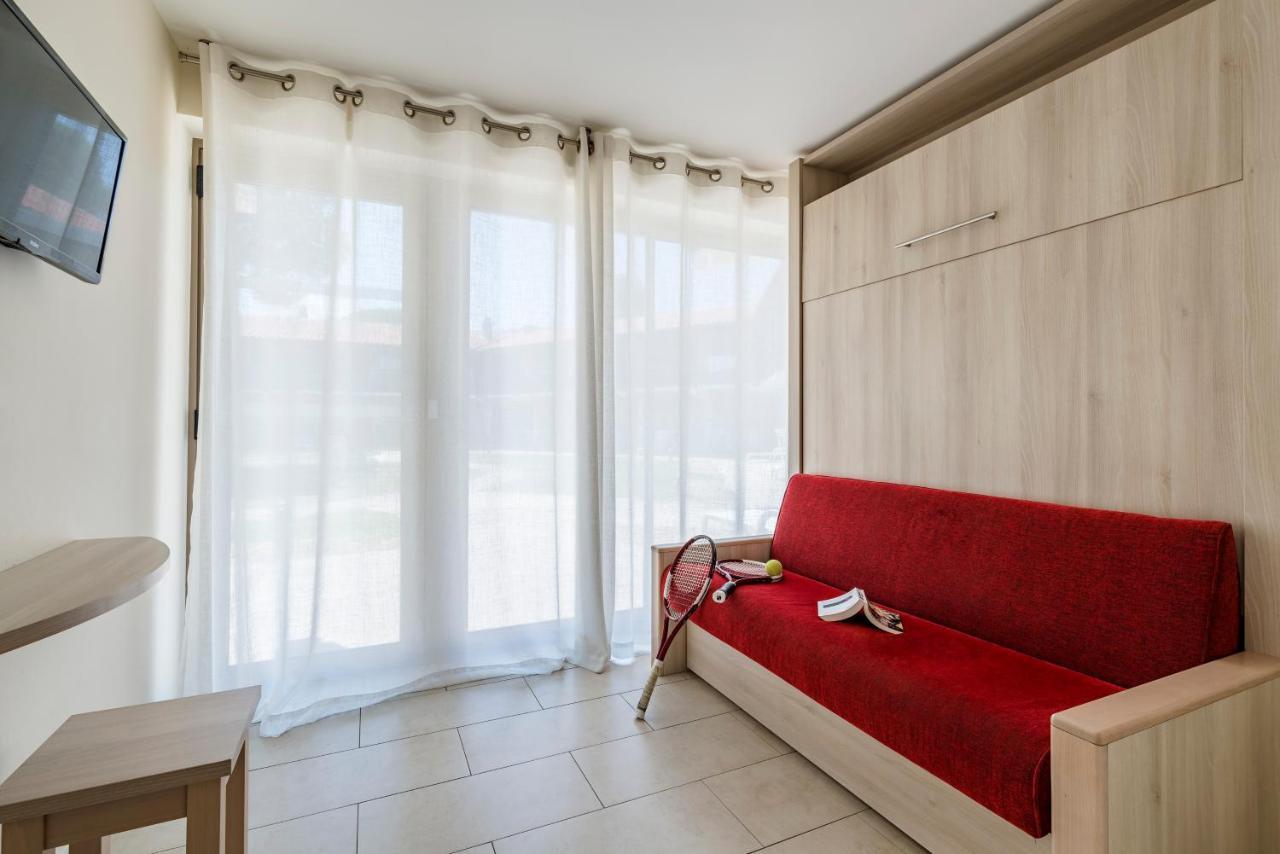 Three-Bedroom Apartment,1063930015:JPEG