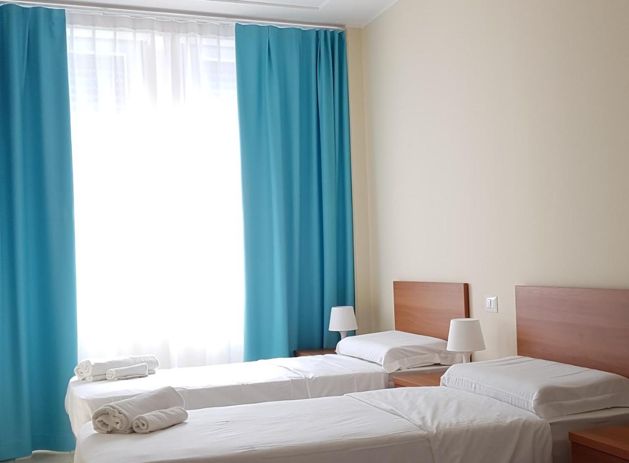 Double or Twin Room,756861280:JPEG