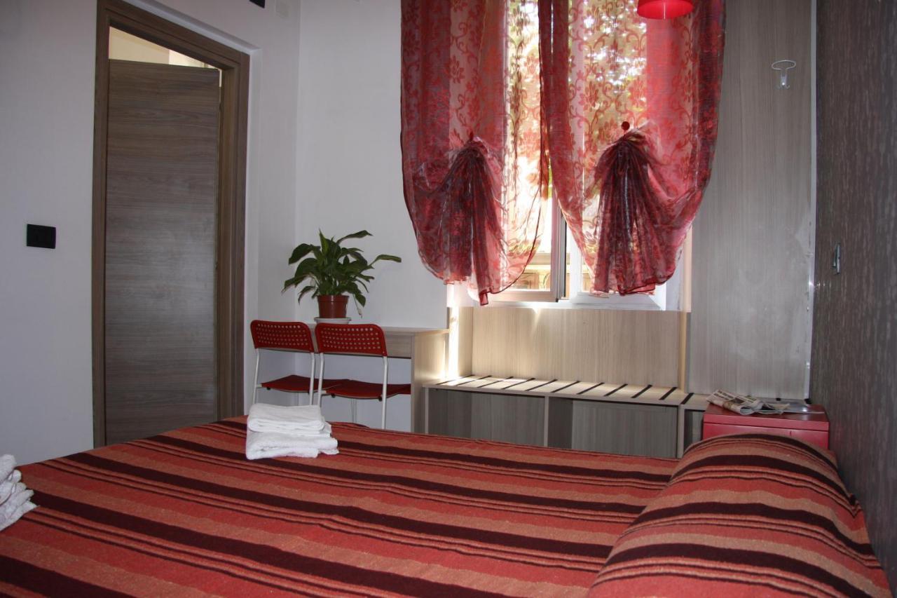 Double Room,758187901:JPEG