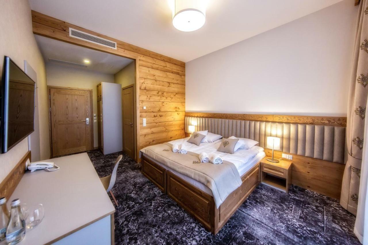 Standard Double Room Balcony,1589505589:JPEG