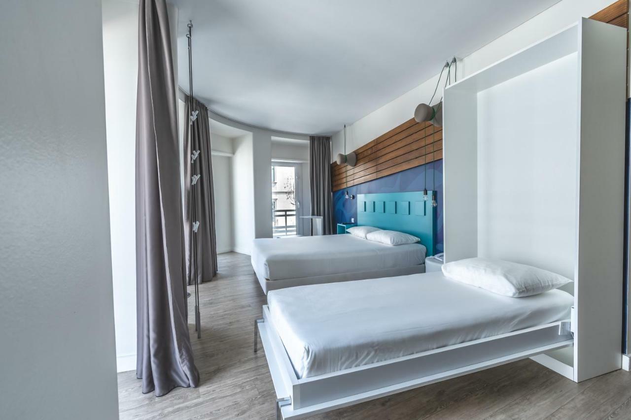 Triple Room with One Double Bed and One Single Bed,1704821228:JPEG