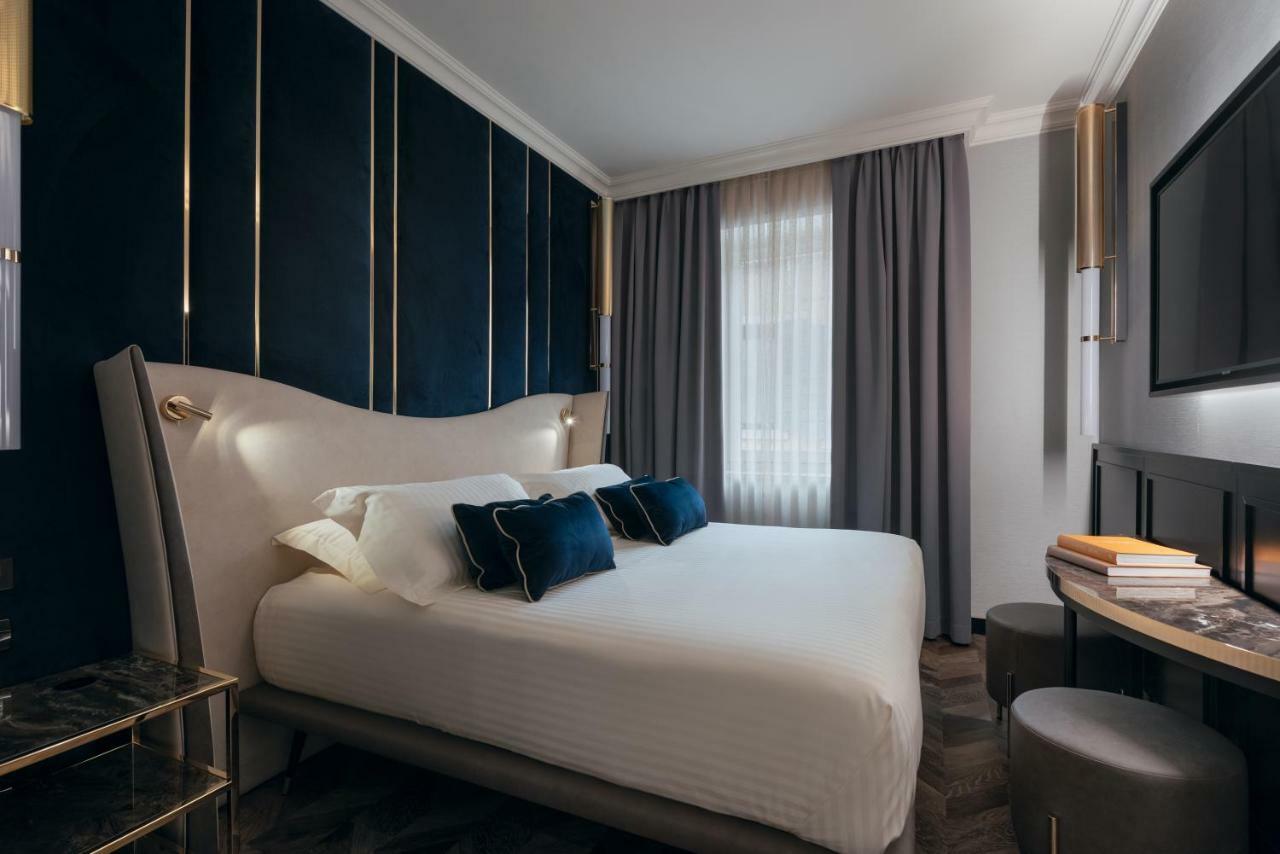 Premium Double or Twin Room,790359174:JPEG