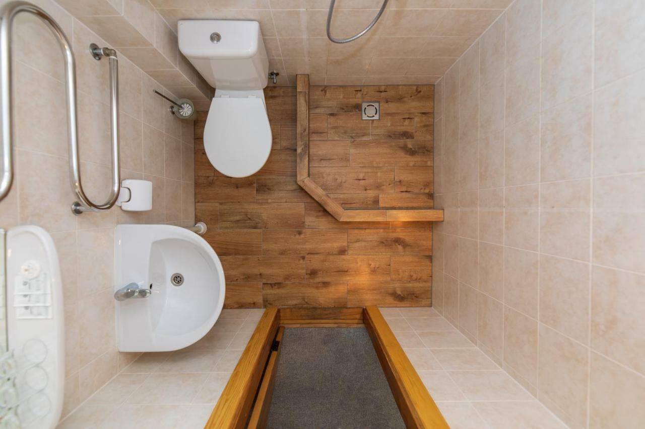 Budget Twin Room,997763799:JPEG