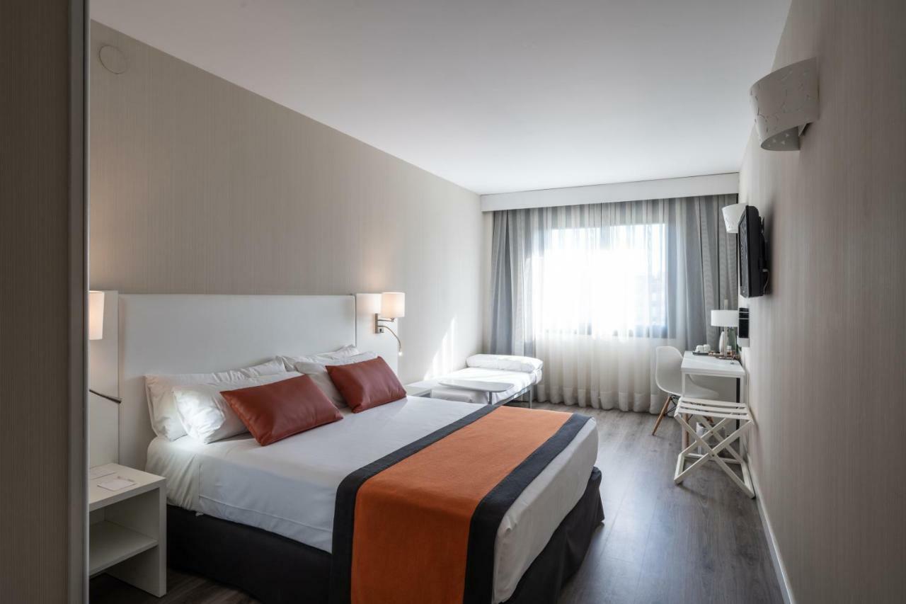 Triple Room,1742581920:JPEG