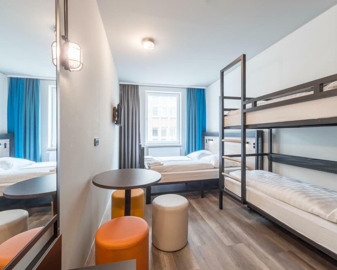 Quadruple Room,1212119572:JPEG