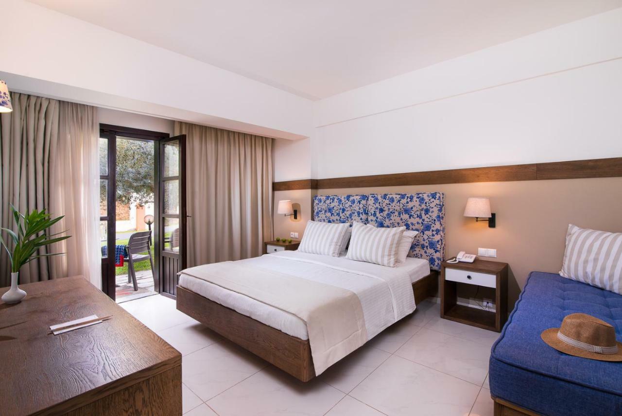 Elegant Room,1273358410:JPEG