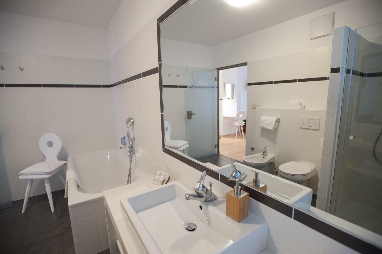 Executive Double or Twin Room,893304220:JPEG