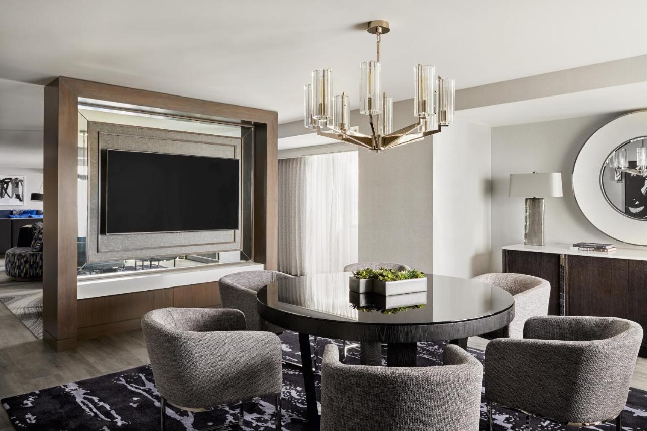 Bi-level Suite, In Loft: 1 King