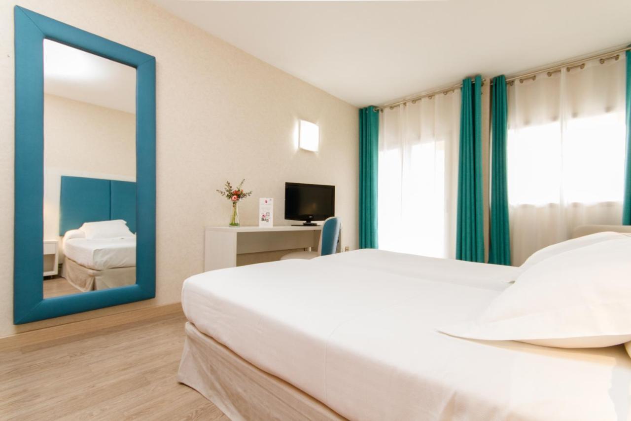Superior Twin Room + Extra bed (3 Adults),1334112665:JPEG