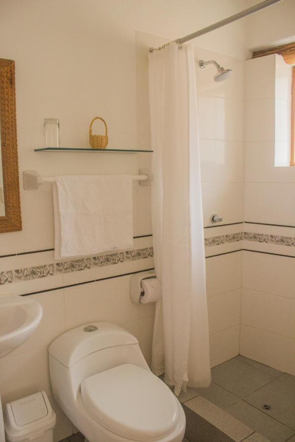 King Room Private Bathroom,747433163:JPEG