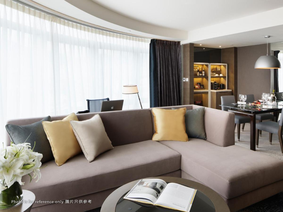 Plaza Suite with One King Bed,1498679554:JPEG