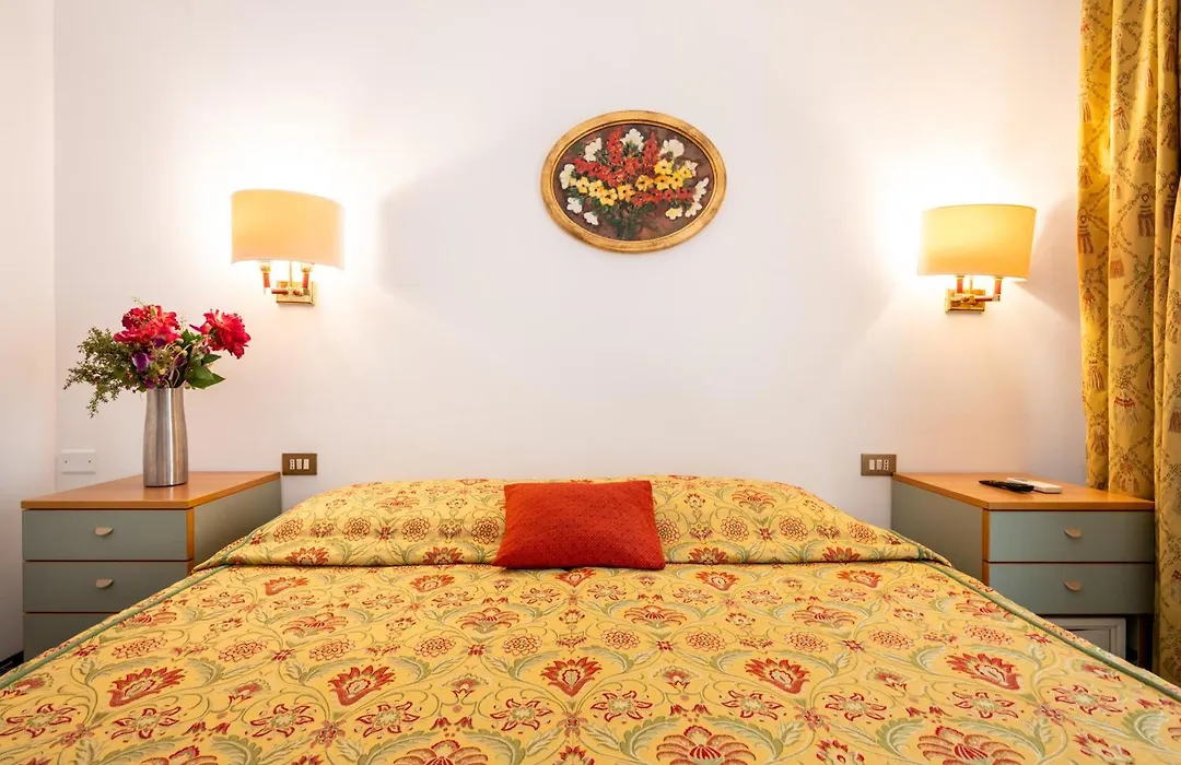 Camelia Rooms Venice Guesthouse-1