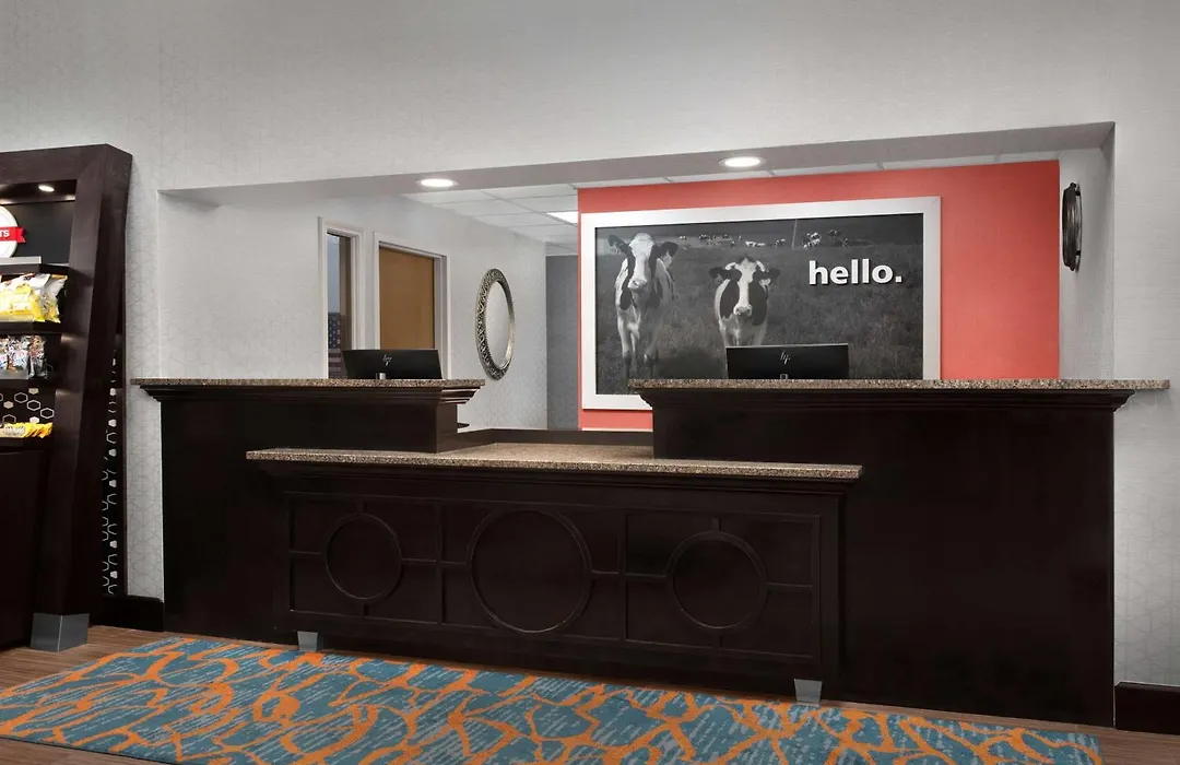 Hampton Inn Russellville-1