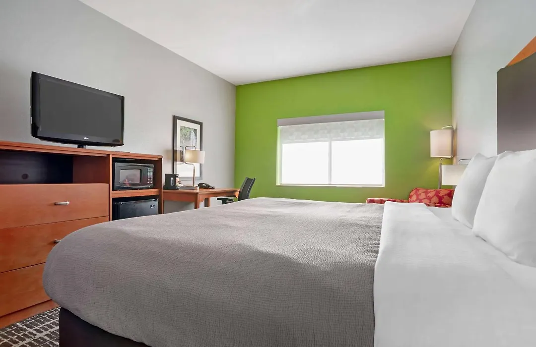 Quality Inn & Suites Birmingham - Highway 280-1