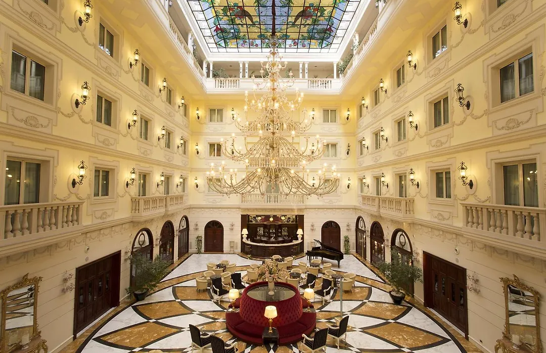 Grand Hotel Vanvitelli-1