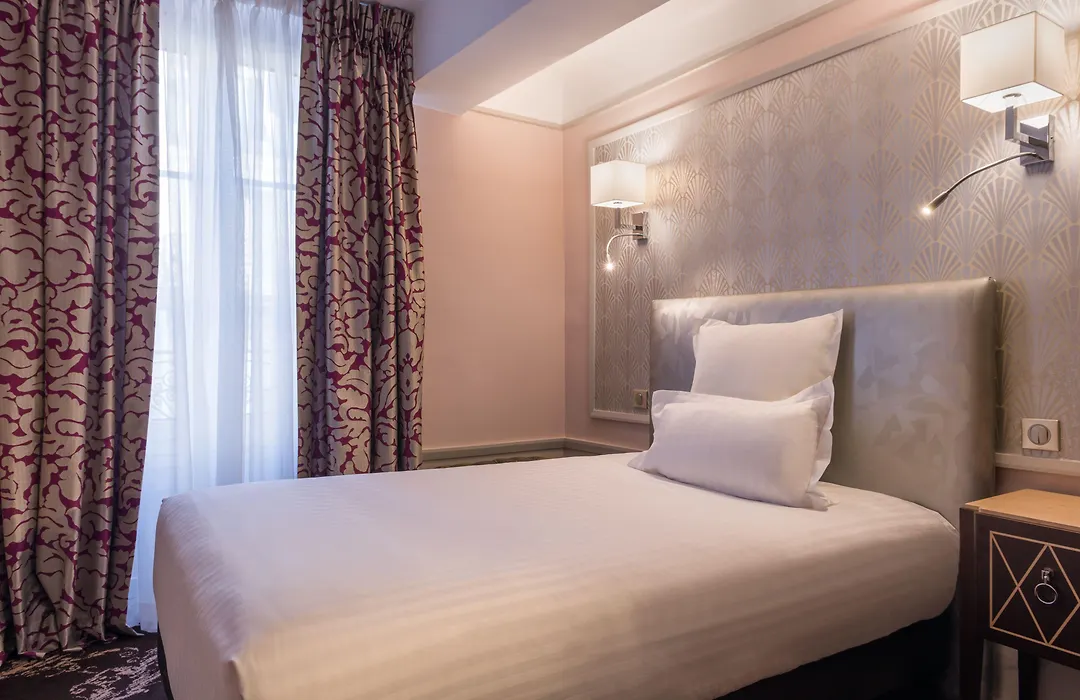 Crystal Hotel-1