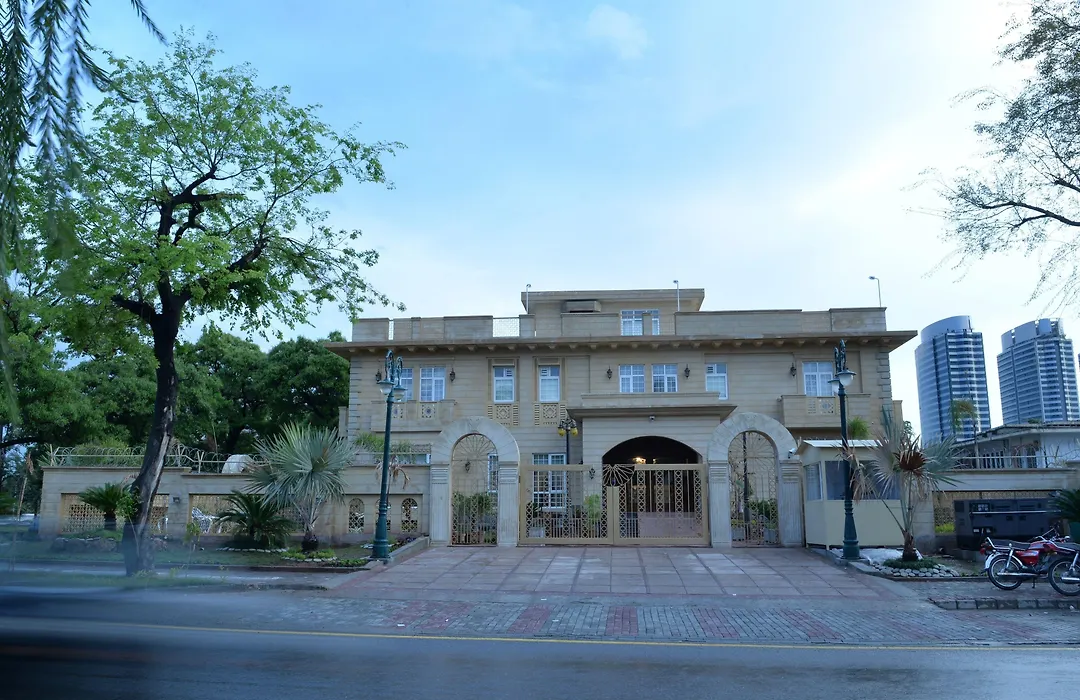 Bella Hotel-1
