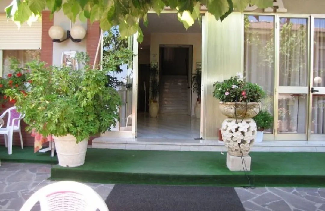 Hotel Nanda-1