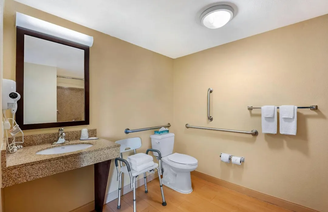 Mainstay Suites Jacksonville Near Camp Lejeune-1