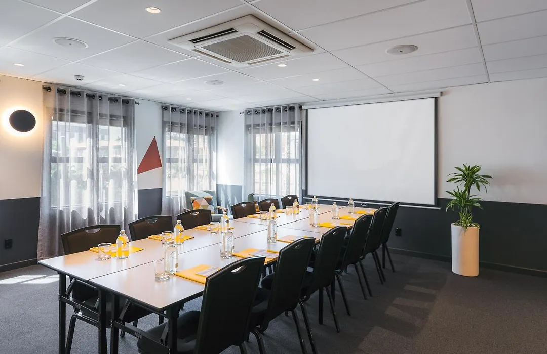 Wq Wellington Quarter Hotel-1