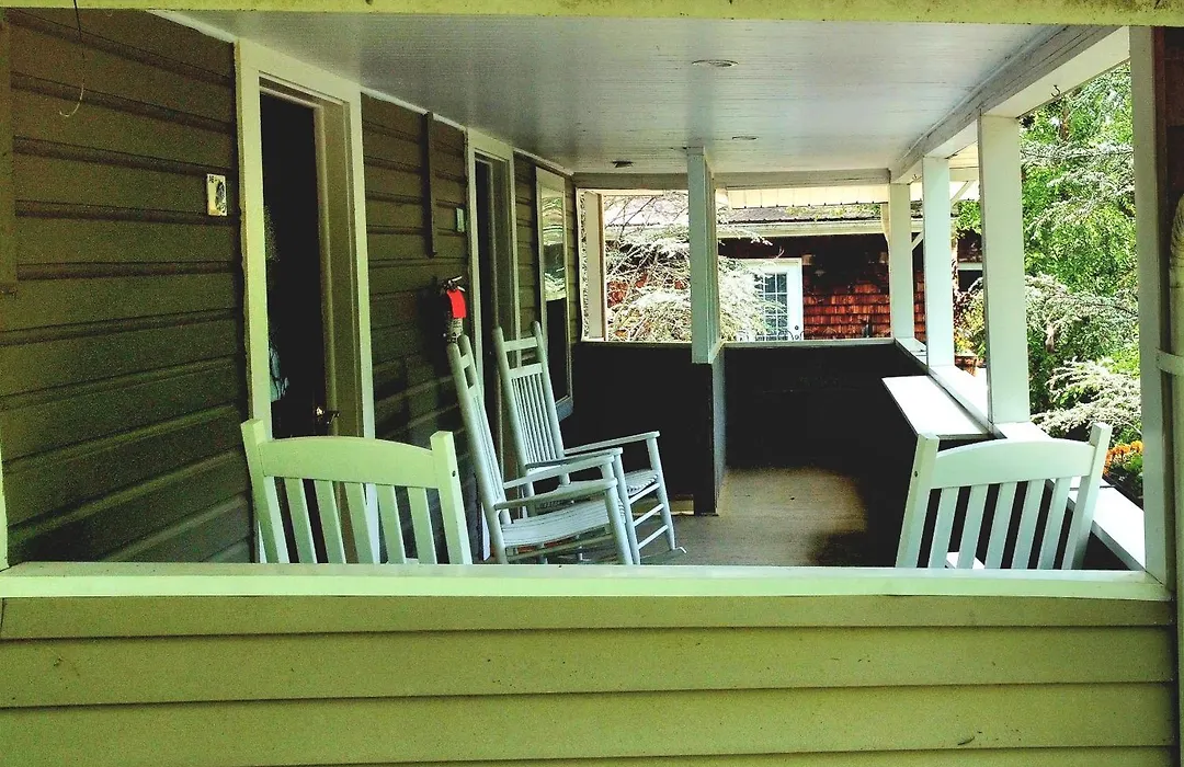Mckinley Edwards Inn-1