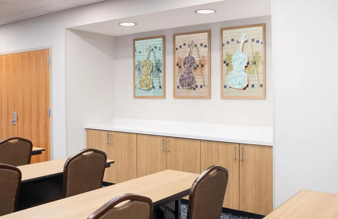 Hampton Inn & Suites Berkshires-Lenox-1