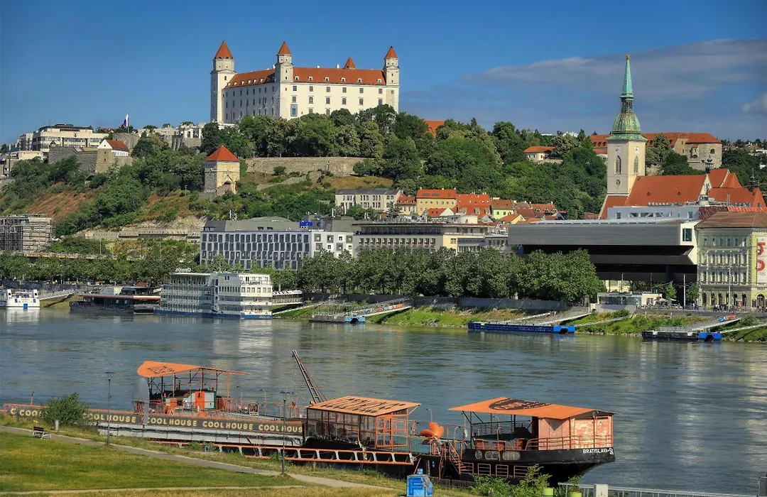 Park Inn By Radisson Danube Bratislava-1