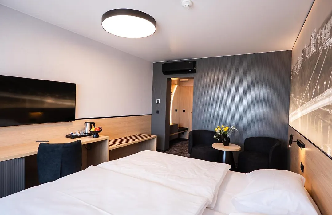 Hotel Bratislava-1