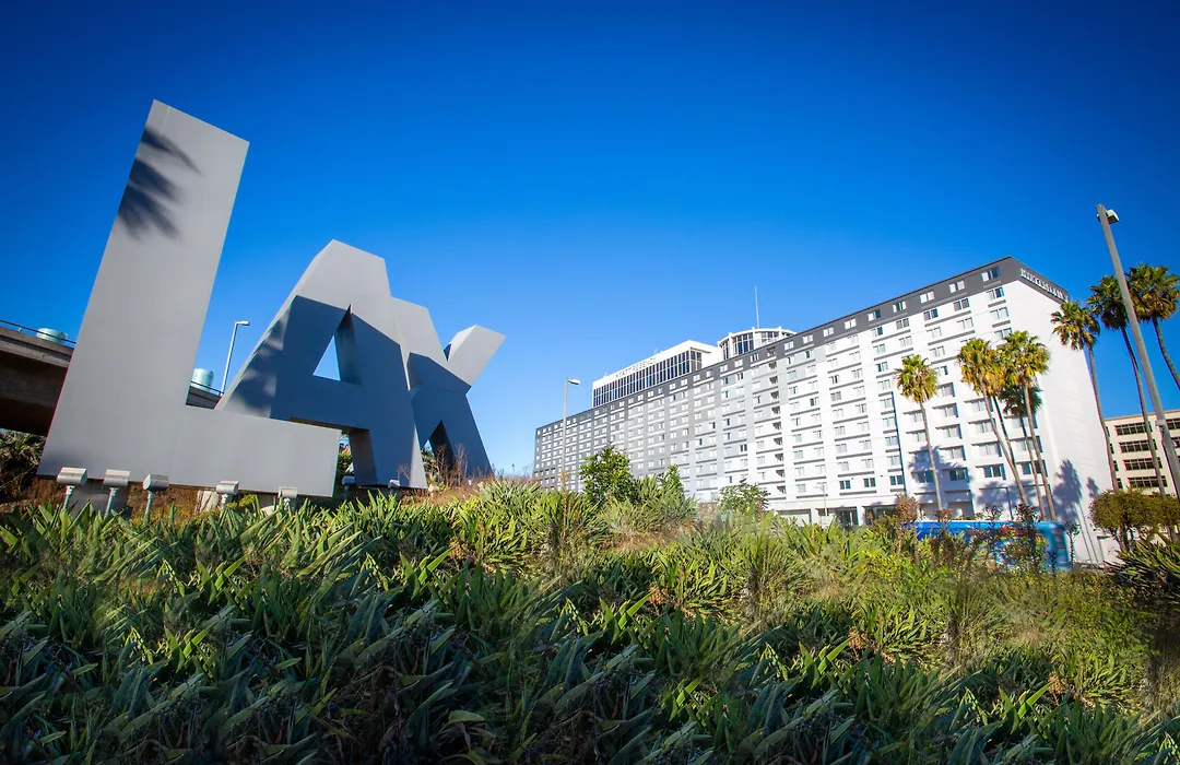 Super 8 By Wyndham Inglewood/Lax/La Airport-1