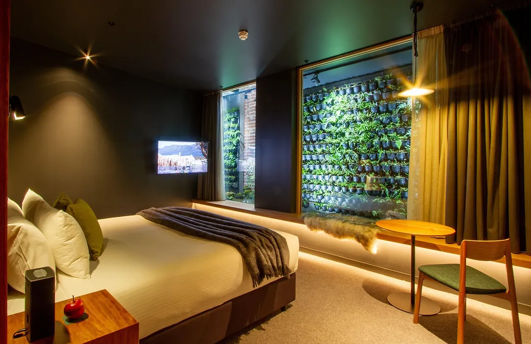 Moss Hotel-1