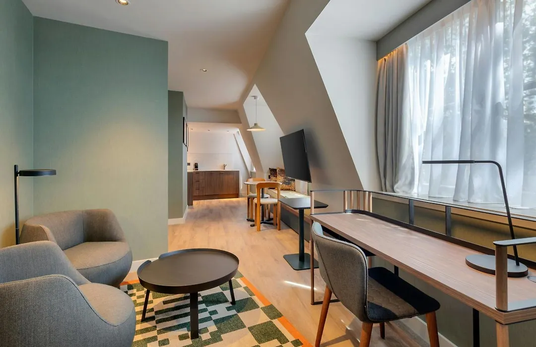 Renaissance Amsterdam Hotel-1