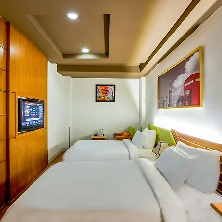 The Noble Swan Hotel Saigon-3