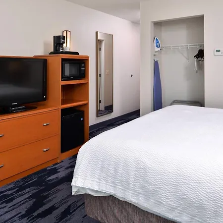 Fairfield Inn And Suites Beloit-2