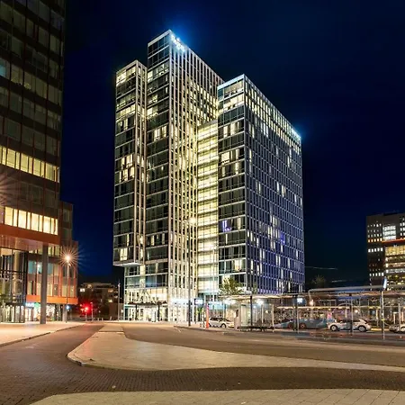 Plaza Premium Almere-3