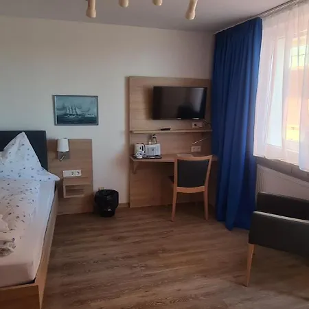 Hotel Panorama Garni-3