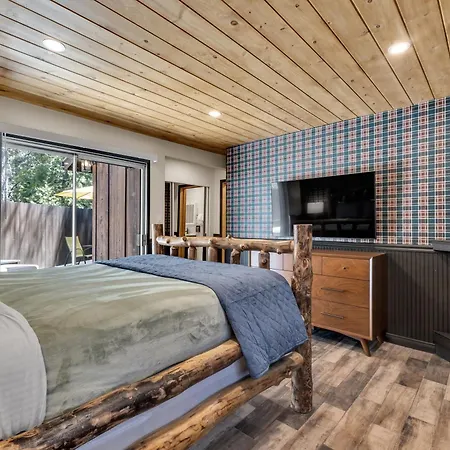 Idyllwild Inn And Strawberry Creek Inn-3