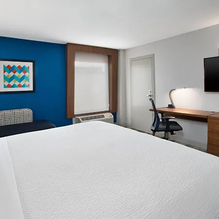 Holiday Inn Express Nashville-Downtown - Broadway By Ihg-2