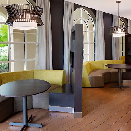 Courtyard By Marriott Fort Lauderdale North/Cypress Creek-3