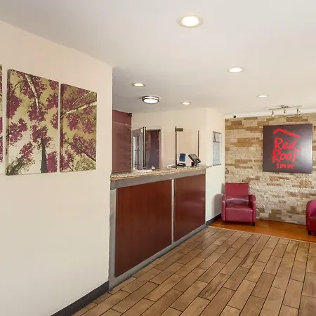 Red Roof Inn Santee-3