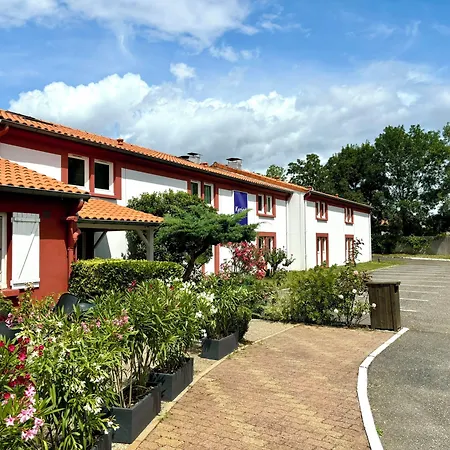 Kyriad Bordeaux Lormont-2