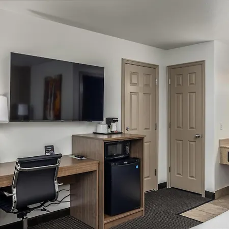 St. George Inn And Suites-3